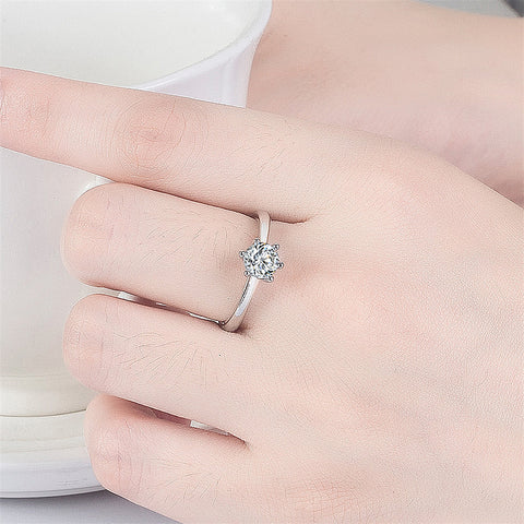 Female Six-claw Crystal Zircon Simple Ring